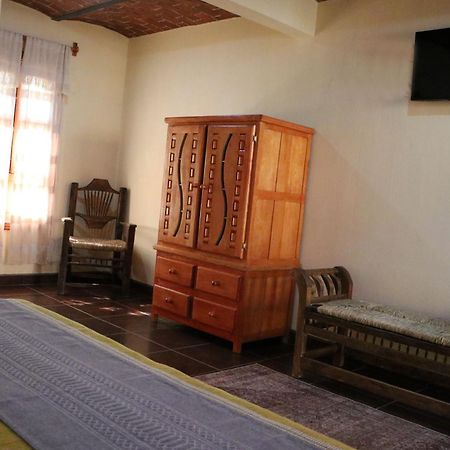 Hotel Castillo Santa Cecilia ทาปัลปา ภายนอก รูปภาพ